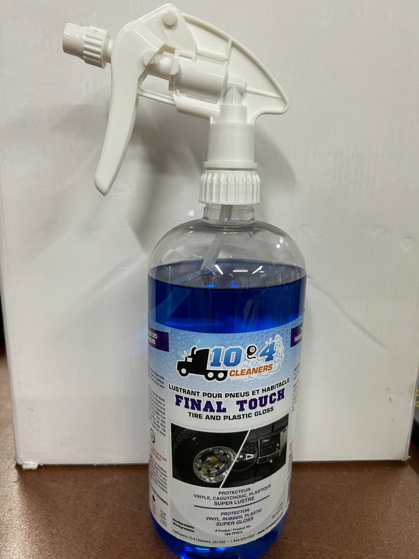 Produit - Lustrant pour Pneus & Plastique 1L
