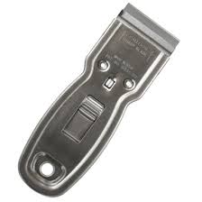 Grattoir à lame rétractable