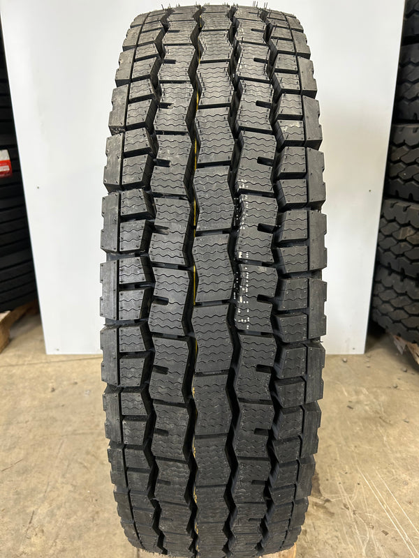 Neuf - Pneu Doublestar DWD101 11R24.5 (Similaire XDN2) - 1