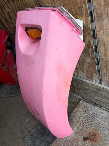Extension d'aile côté droit Kenworth T800