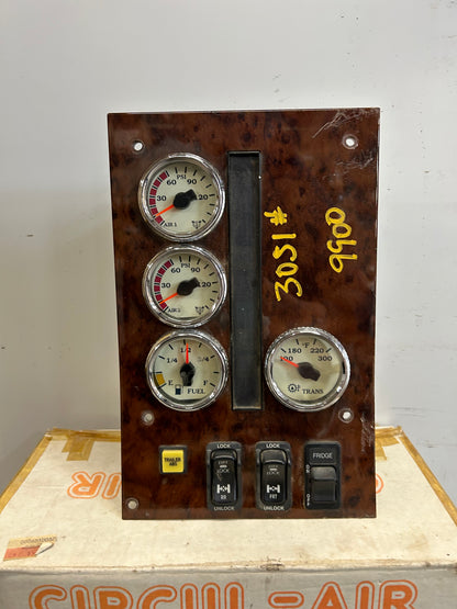 Panneau de dash International série 9000