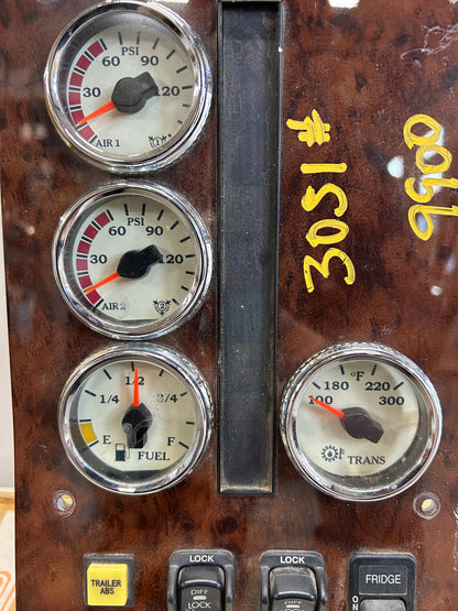 Panneau de dash International série 9000