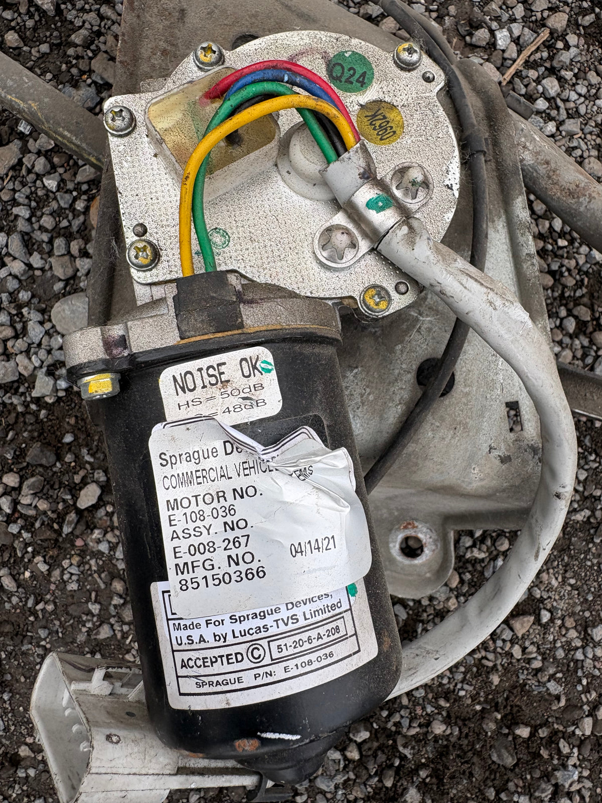 Ensemble de tringlerie d'essuie-glace avec moteur pour Volvo