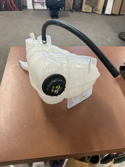 Surge Tank International Prostar