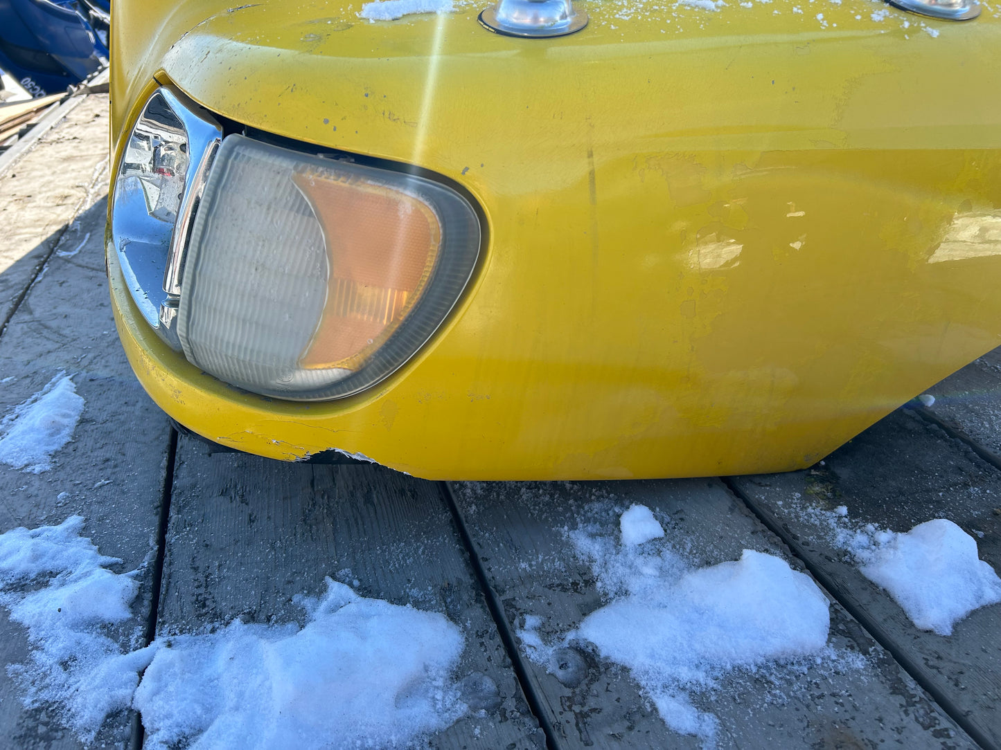 Capot International 9200